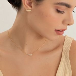 Colar Pena Cravejado em Prata 925 com Banho de Ouro Amarelo 18k