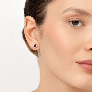 Brinco Stud com Safira e Diamantes em Ouro Amarelo 18k