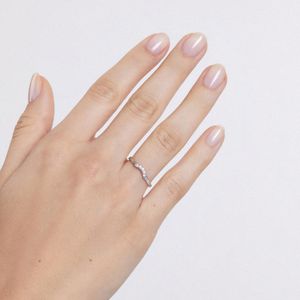 Anel Arco Cravejado em Prata 925