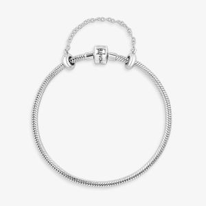 Pulseira Maleável Em Prata 925 Com Fecho Tradicional - 21,5 cm