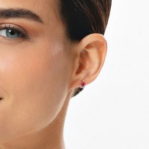 Brinco em Gota com Rubi e Diamantes em Ouro Amarelo 18k