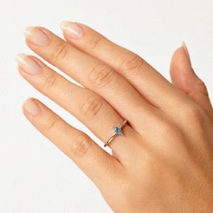 Anel Cravejado em Prata 925