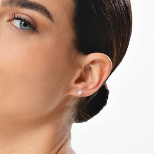 Brinco Solitário 50 Pontos de Diamantes em Ouro Branco 18k